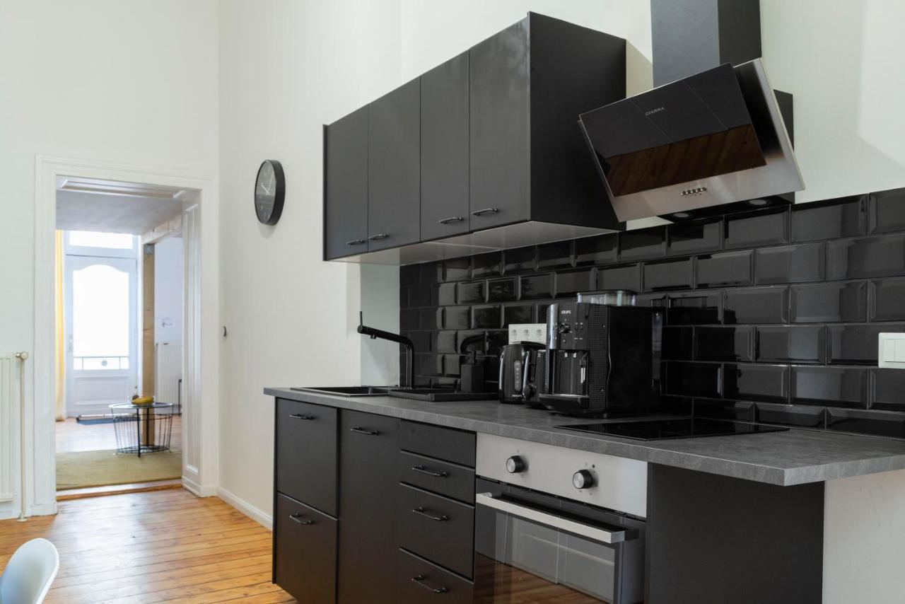 Appartement Lr Renovated +ac+rain Shower+wooden Floorboards *