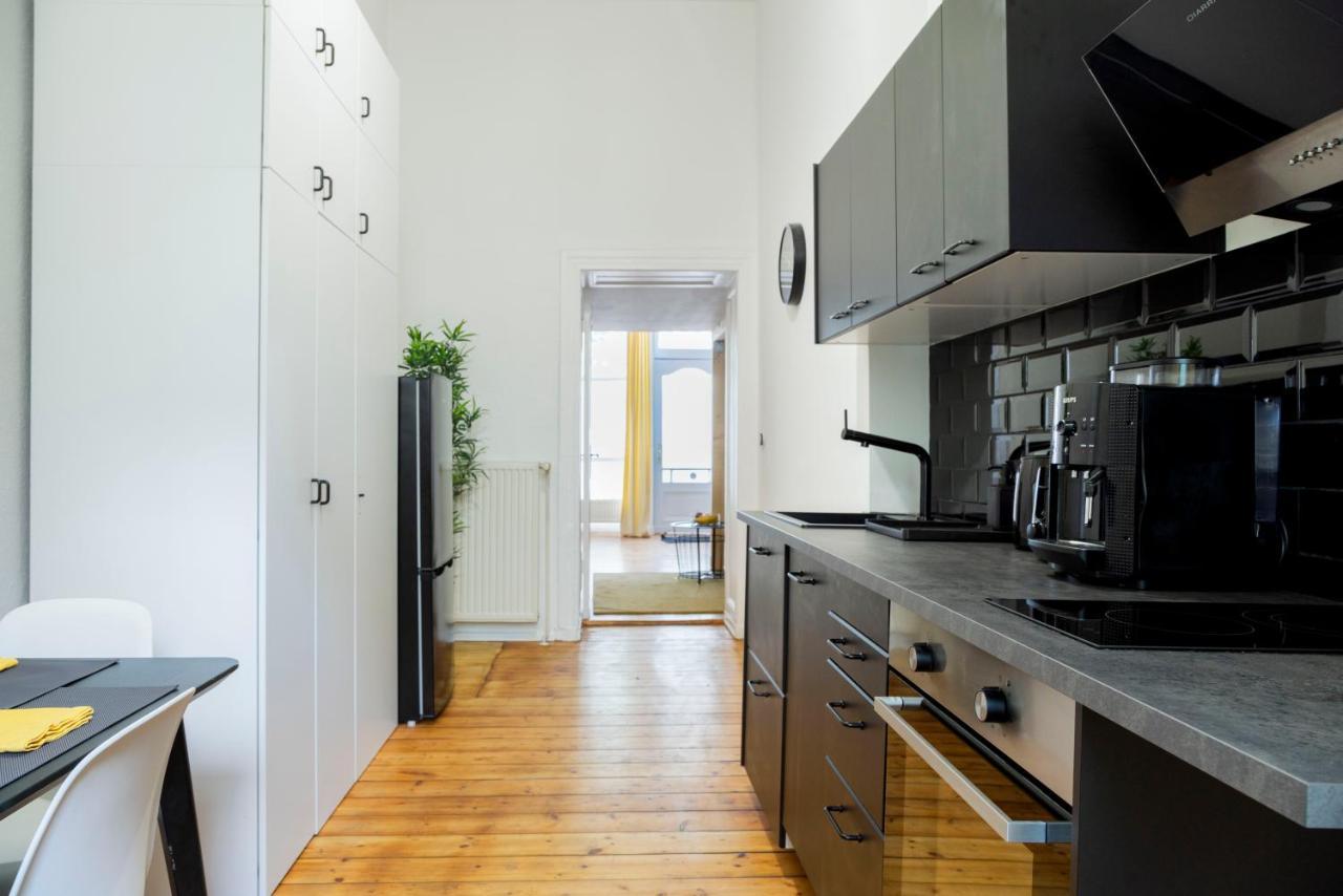 Lr Renovated +ac+rain Shower+wooden Floorboards * Berlijn